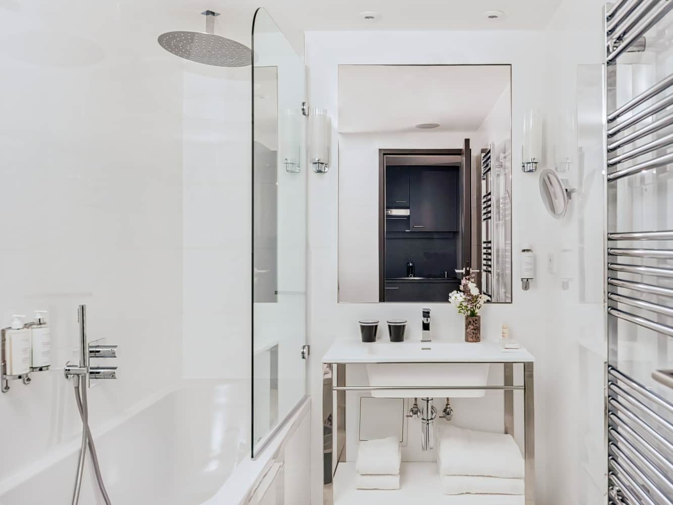 Rayz Private Suites