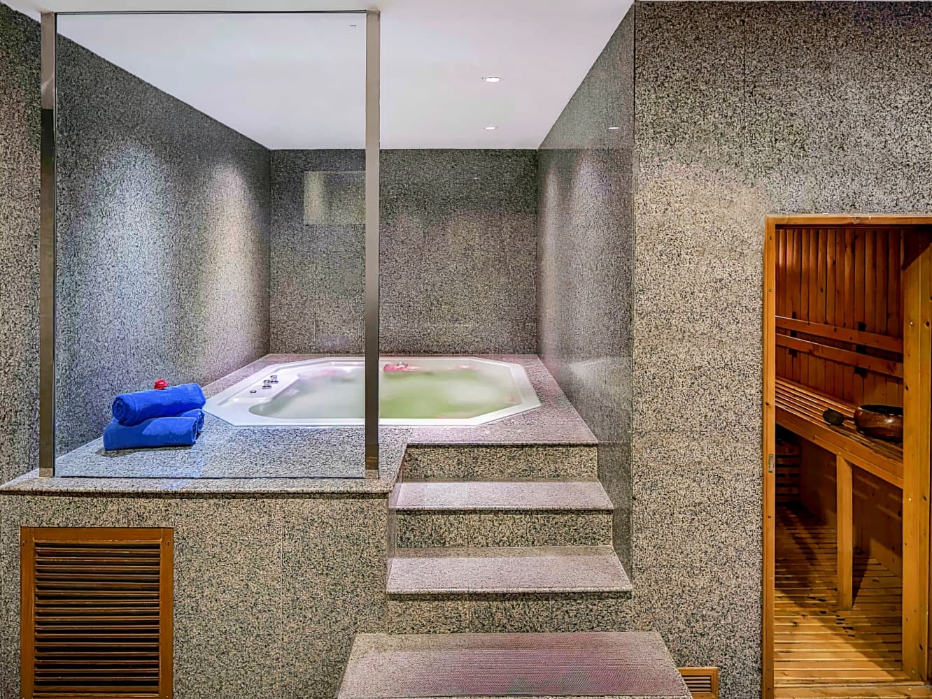 Novotel Bangkok Bangna