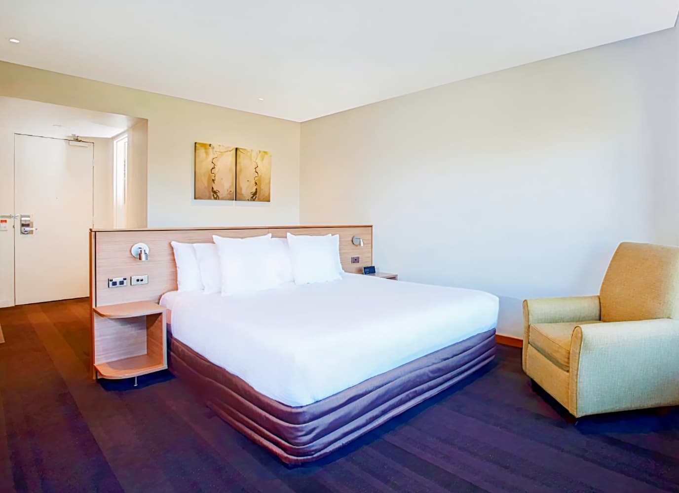 Crowne Plaza Canberra, an IHG Hotel