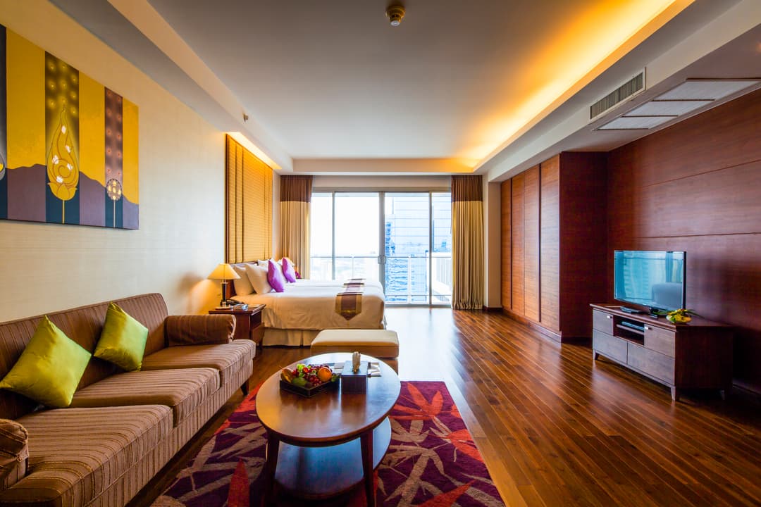 Column Bangkok Hotel