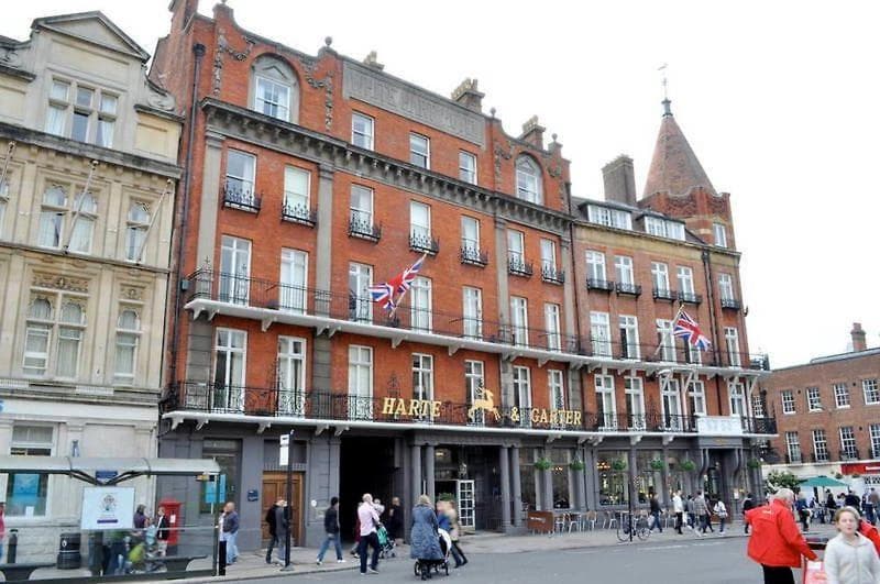 Harte & Garter Hotel