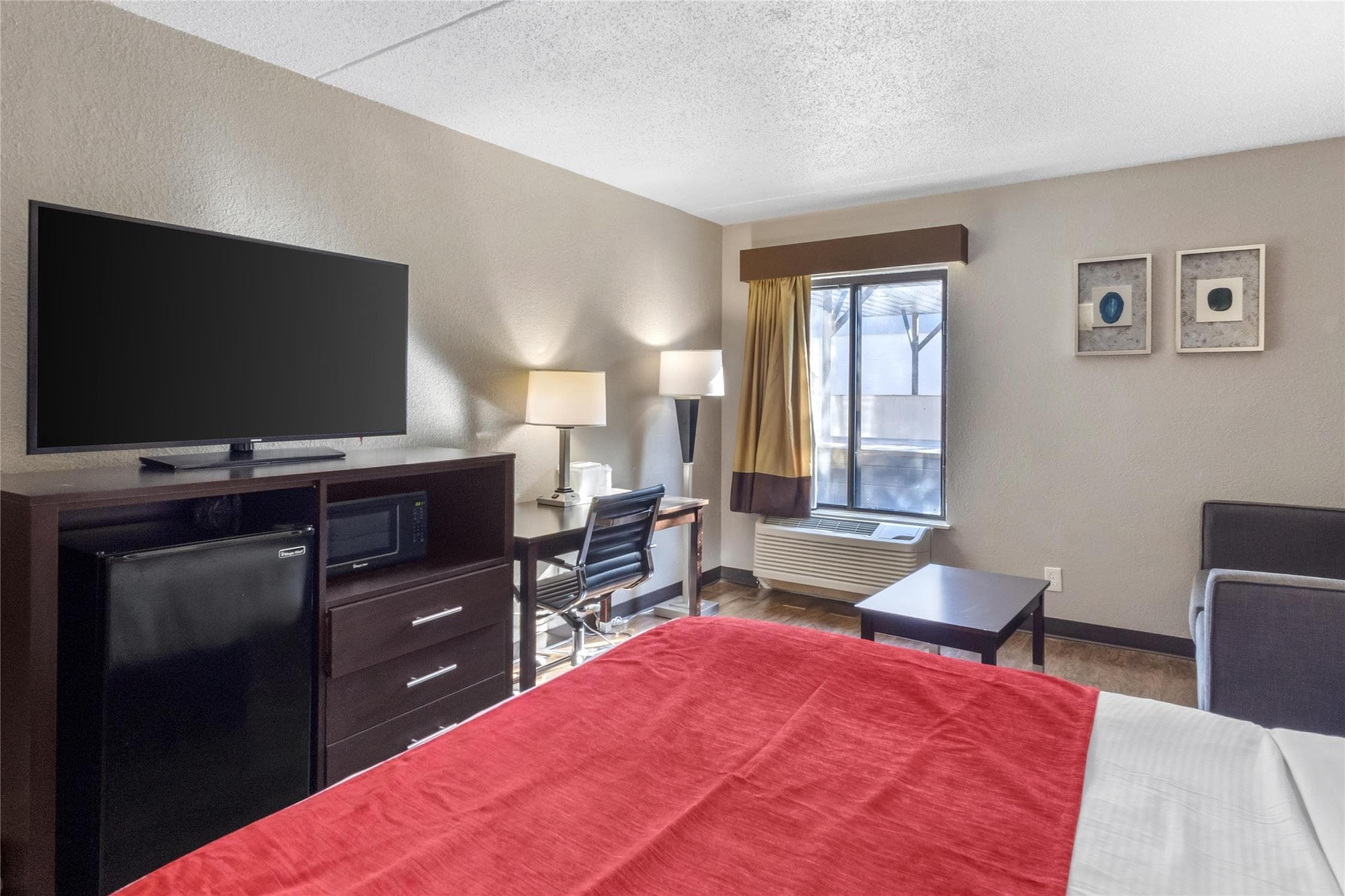 SureStay Hotel by Best Western Greenville