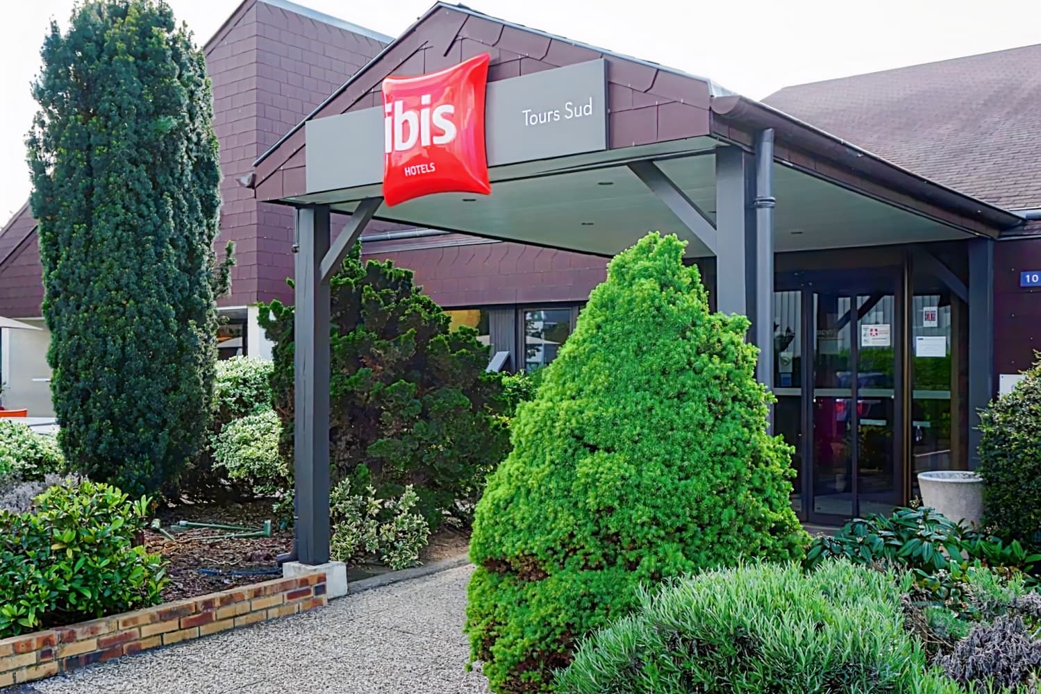 ibis Tours South