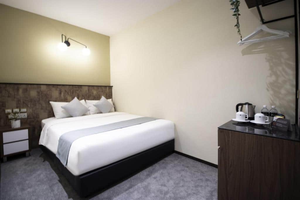 Harbour Ville Hotel - Hamilton
