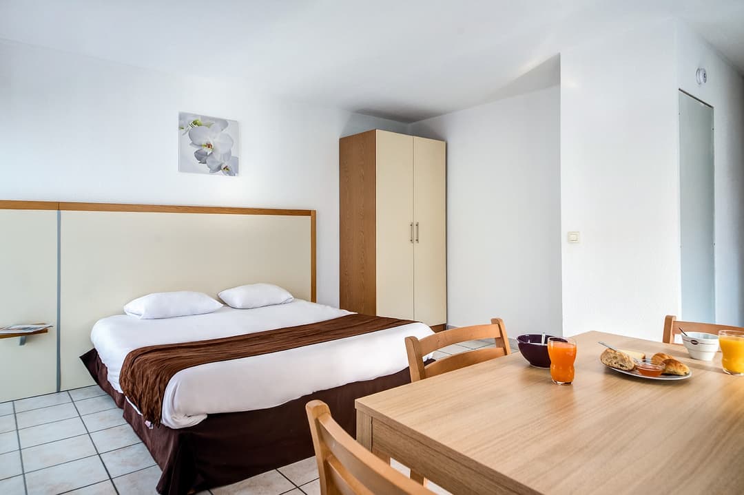 Zénitude Hôtel Divonne-les-Bains La Versoix