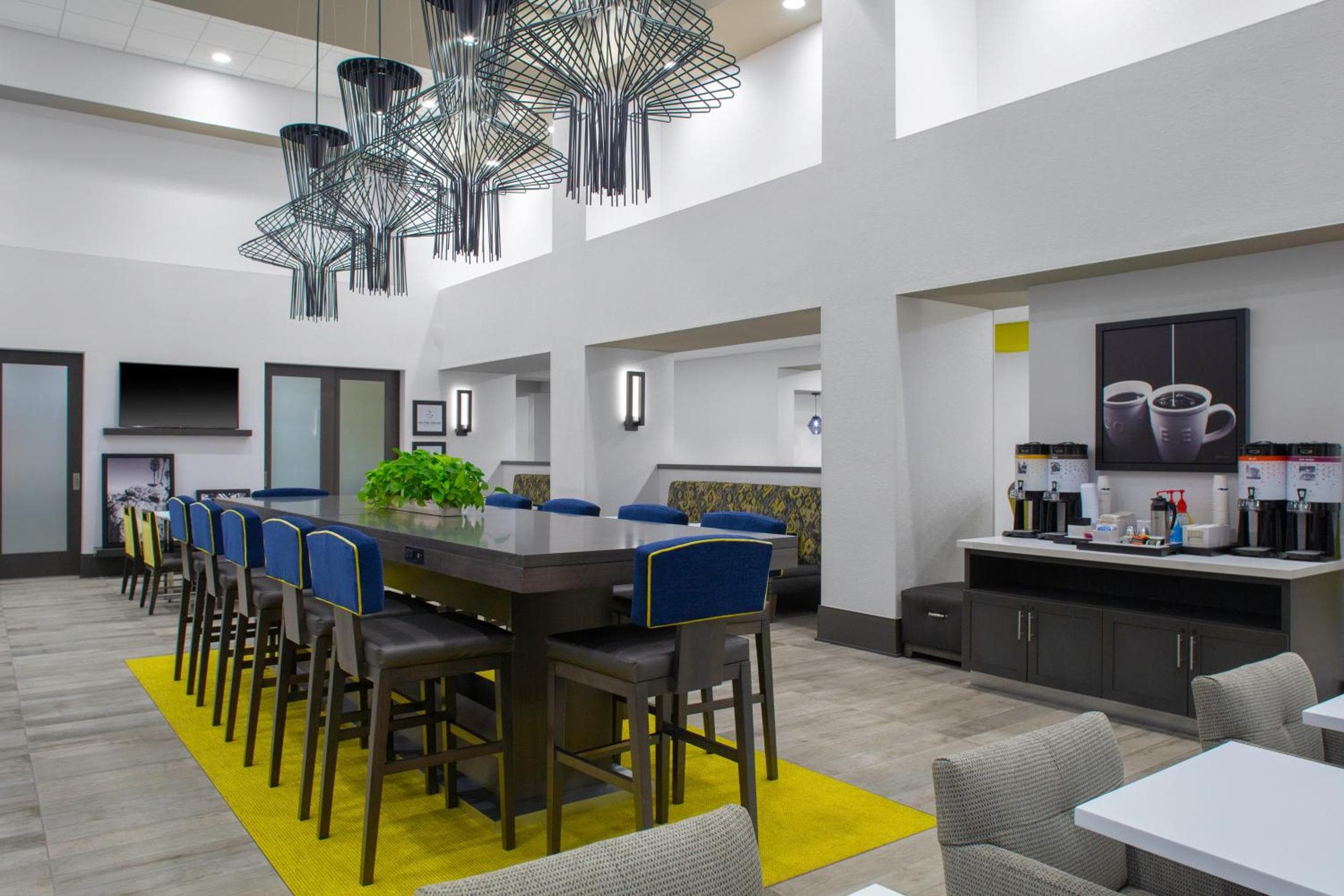 Hampton Inn & Suites by Hilton Irvine - Orange County Airport