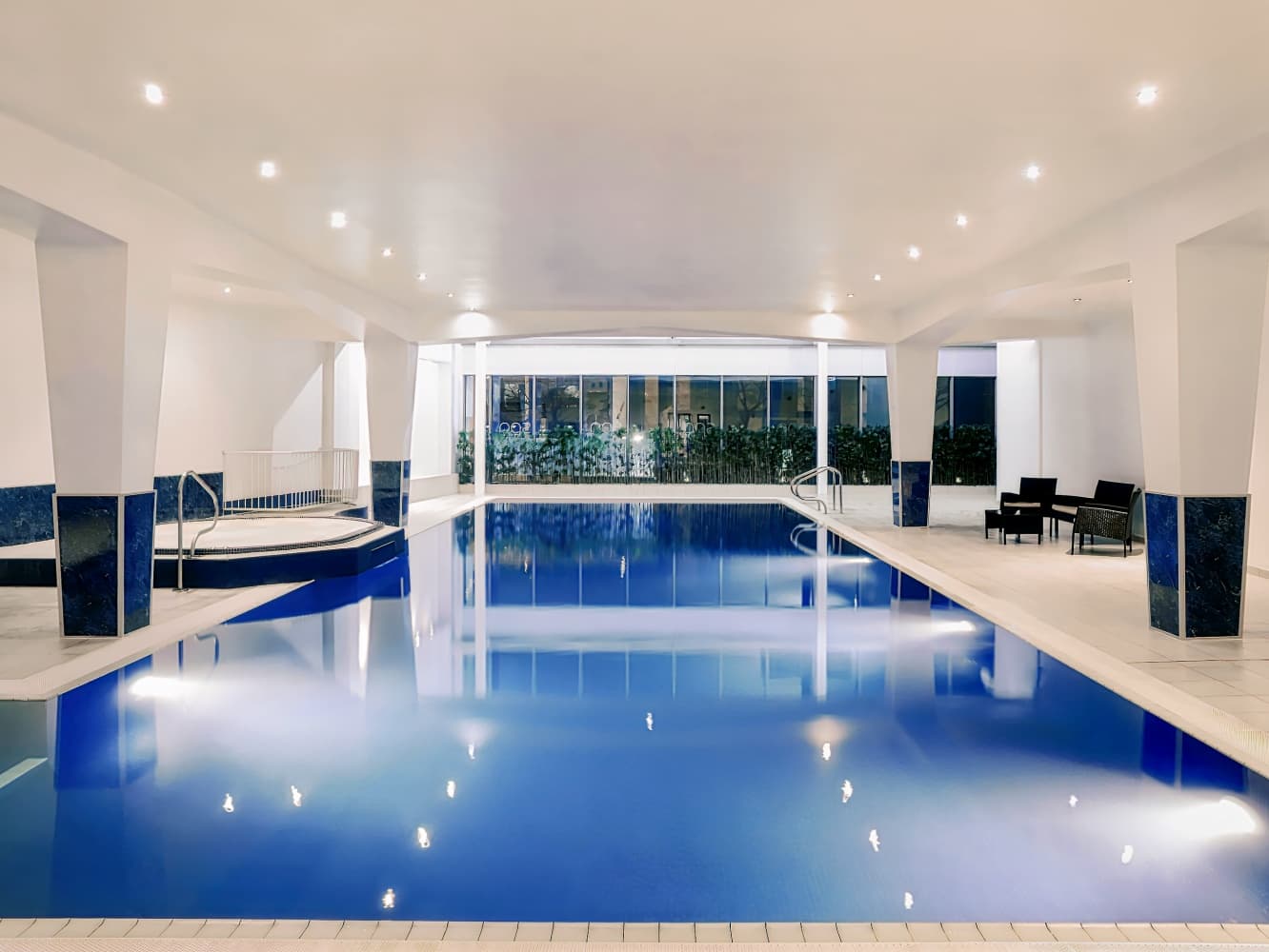 Mercure Cardiff Holland House Hotel & Spa