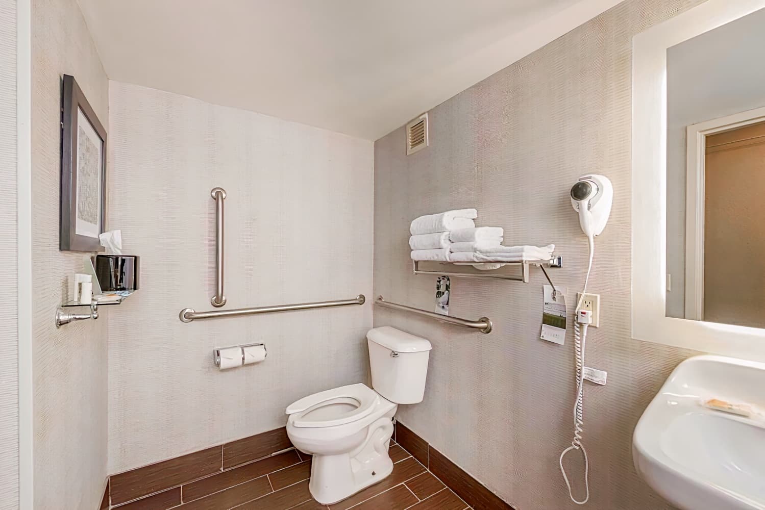 Best Western Plus Strongsville Cleveland