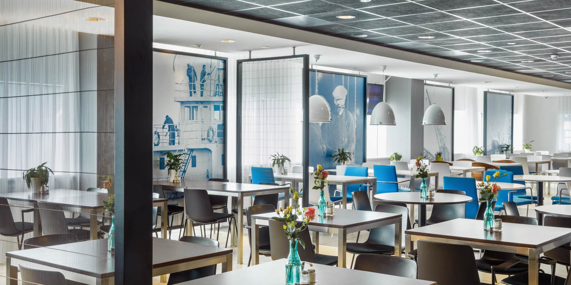 Holiday Inn Express Rotterdam - Central Station, an IHG Hotel