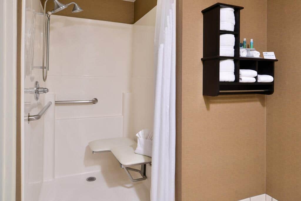Holiday Inn Express Hotel & Suites West Chester