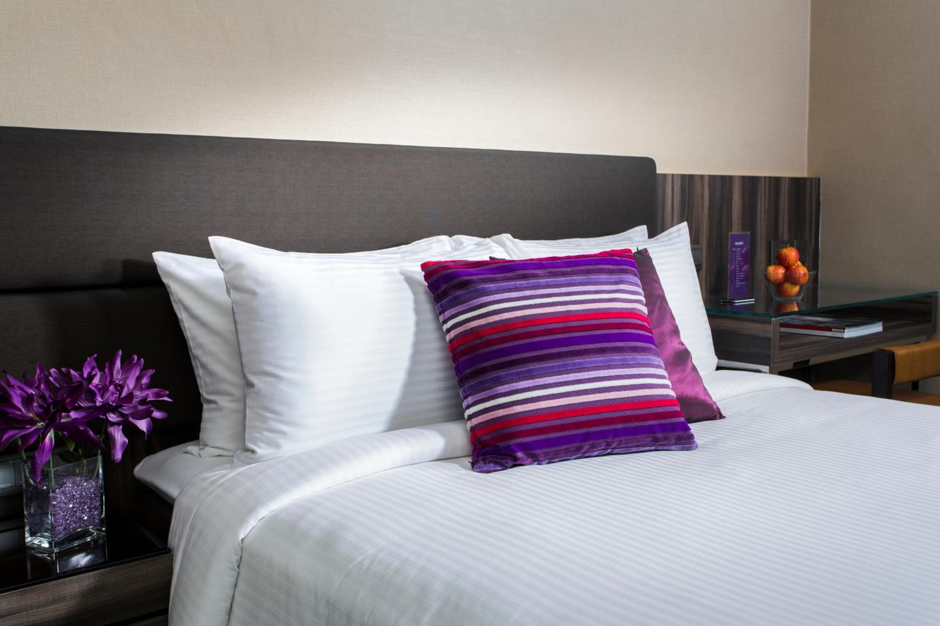 Aqueen Hotel Paya Lebar