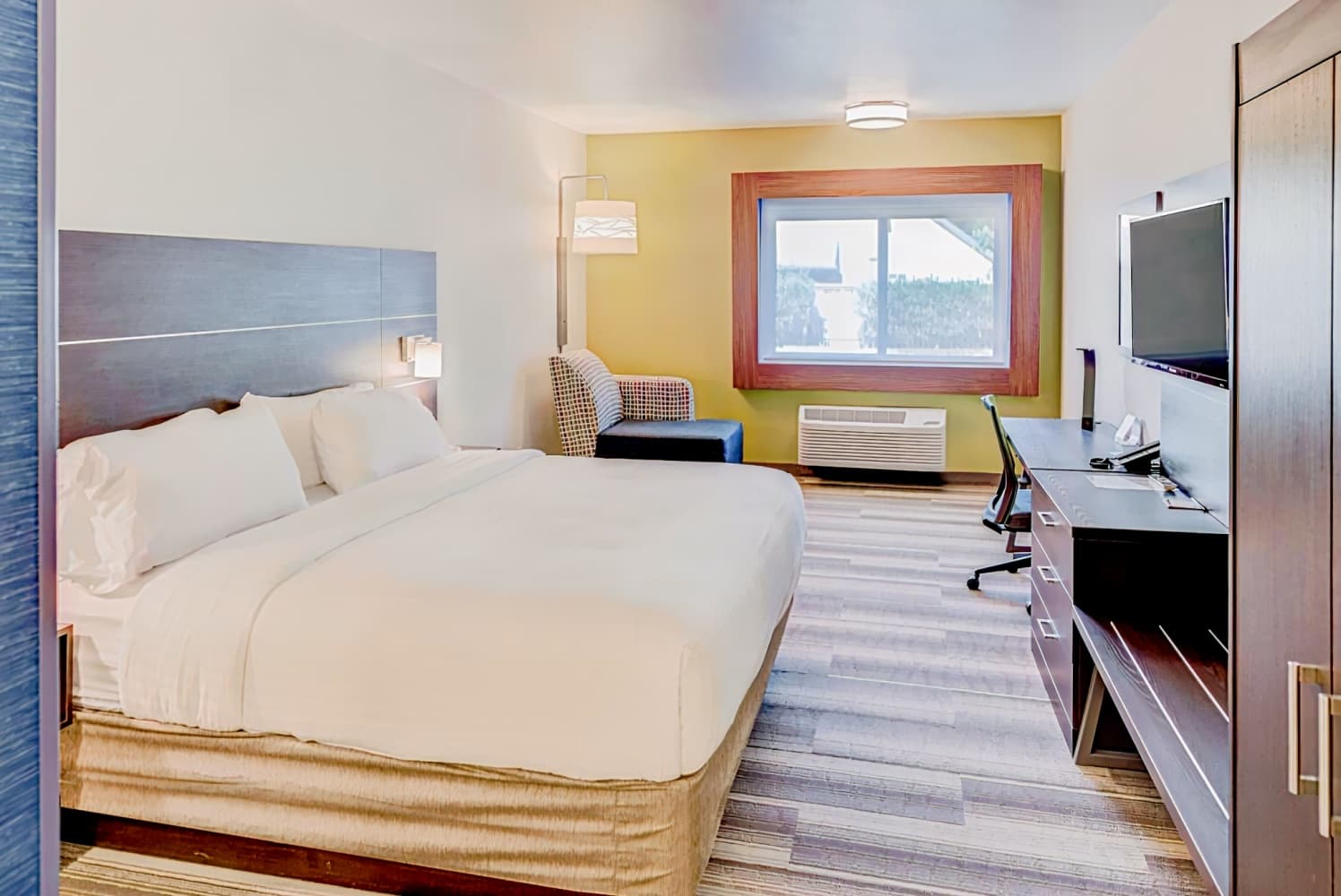 Holiday Inn Express Newberg - Wine Country