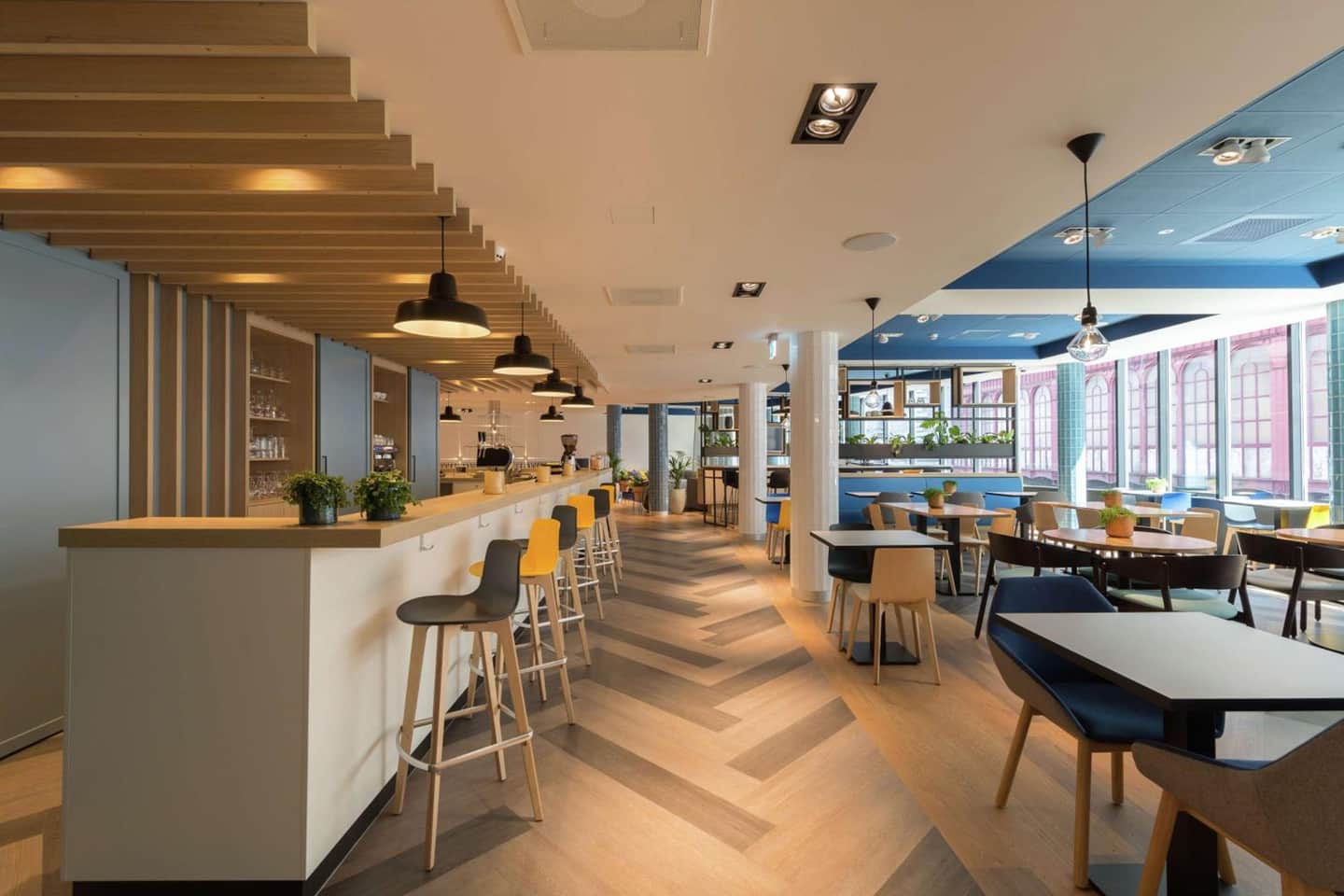 Hampton by Hilton Antwerp Central Station