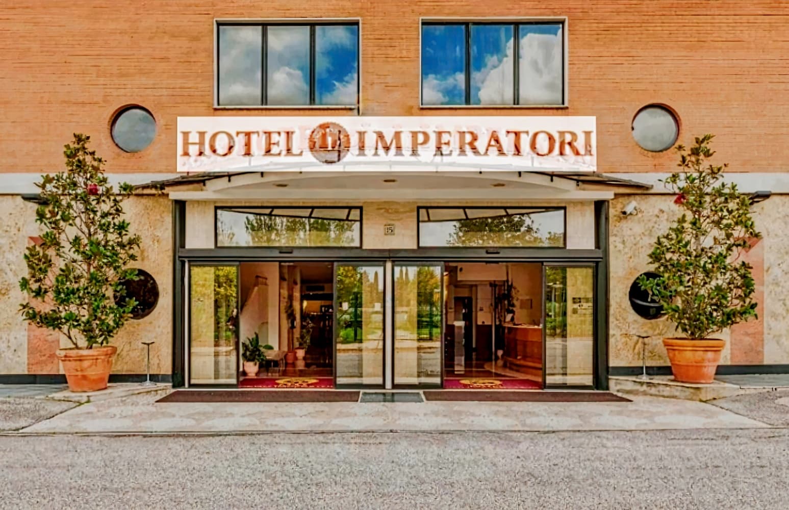 HOTEL IMPERATORI