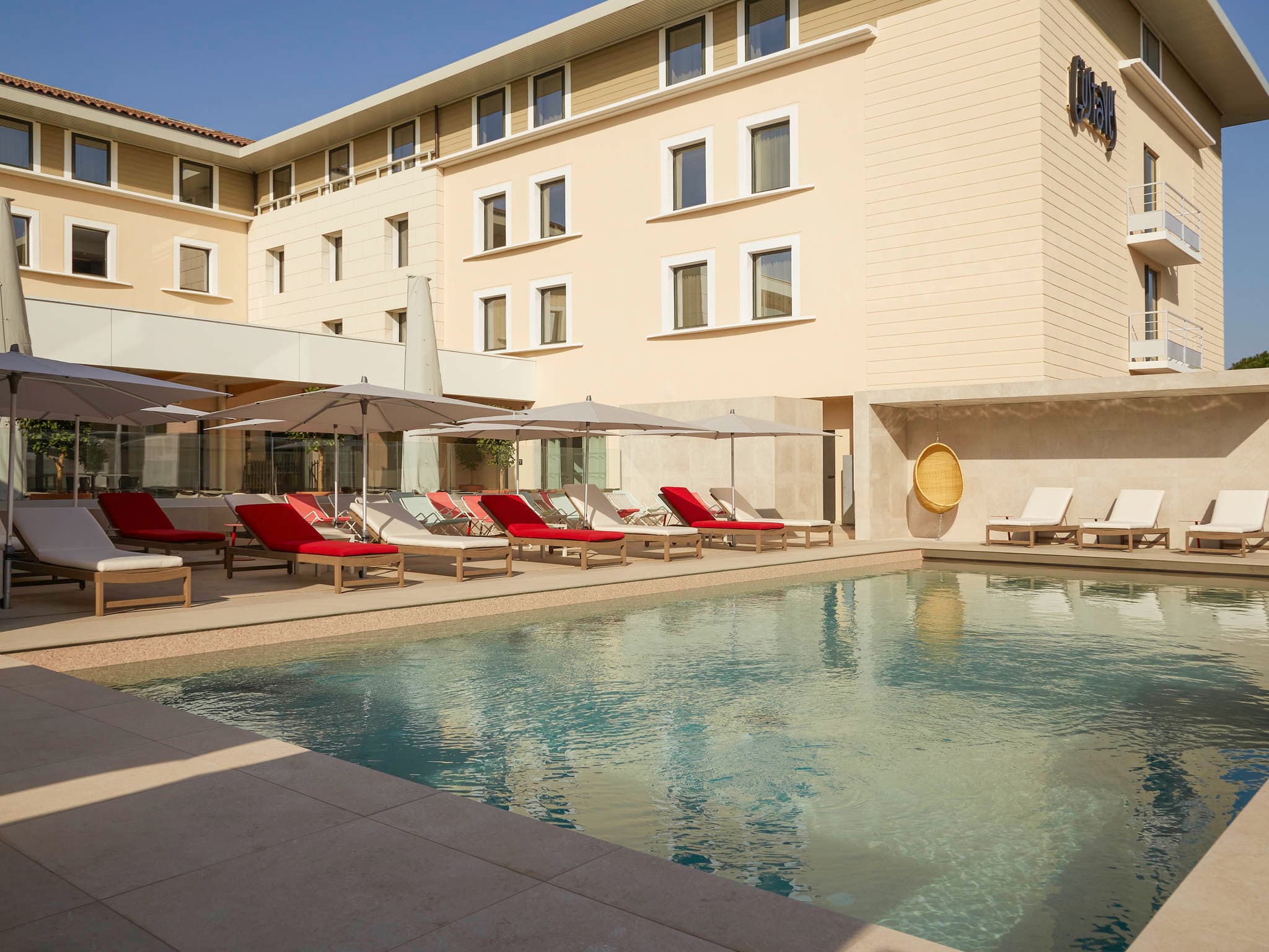 Mercure Avignon TGV Hotel & Spa