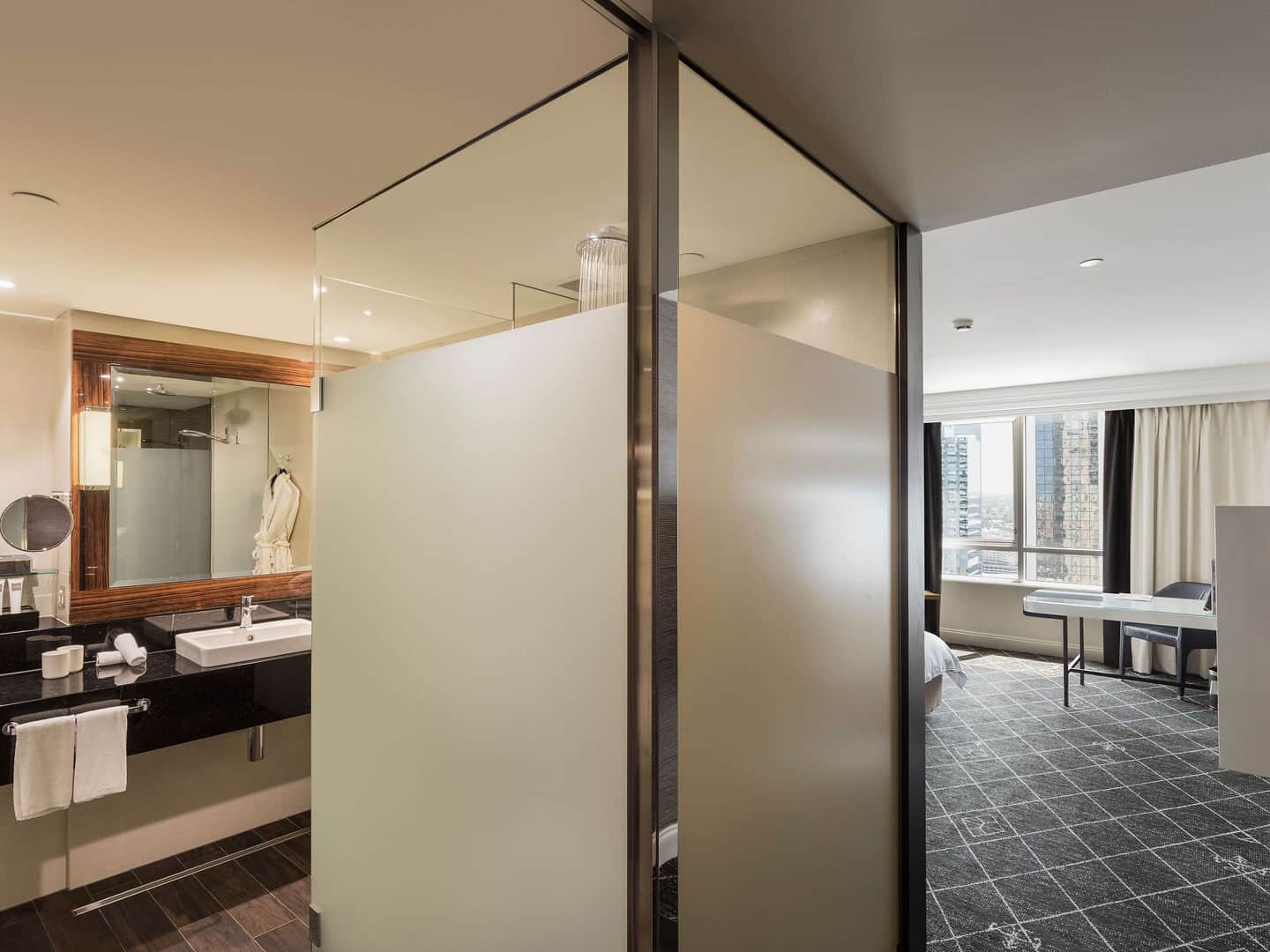 Swissôtel Sydney