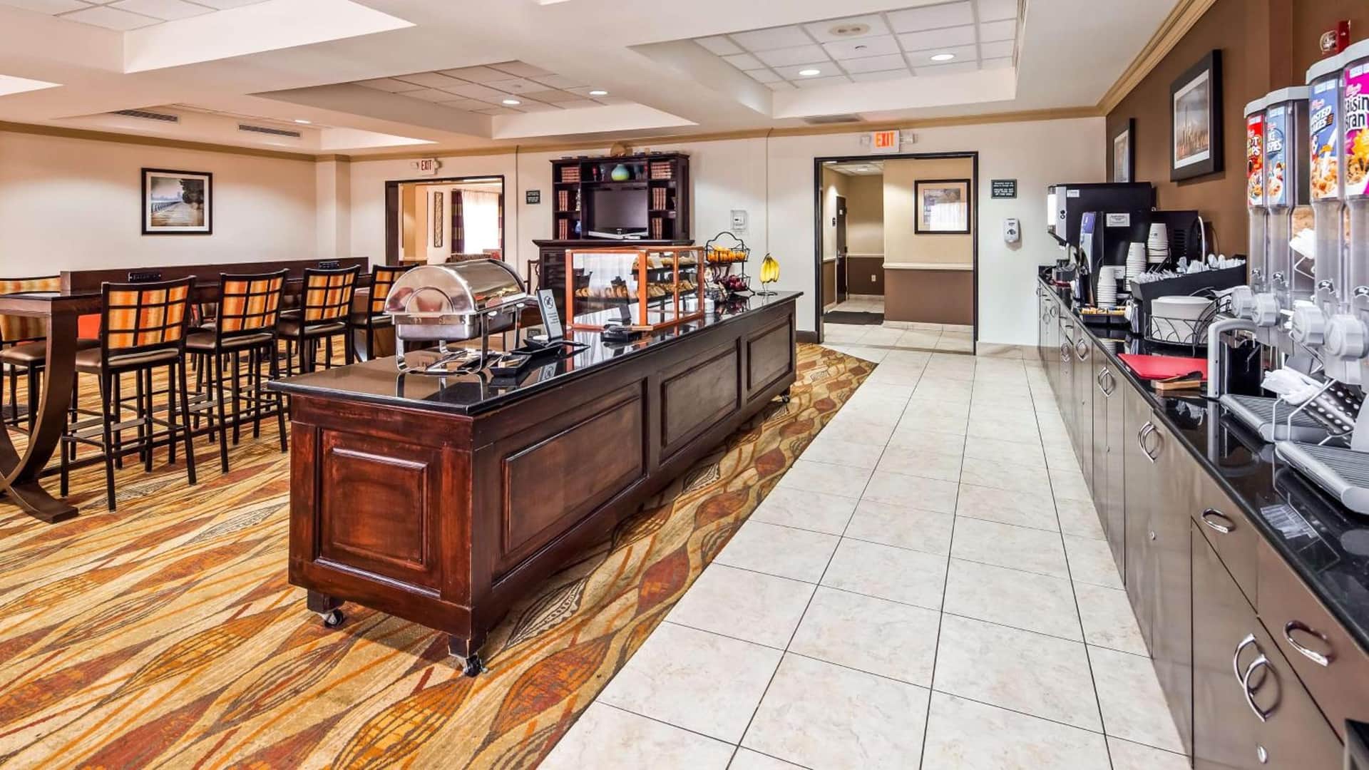 Riverview Inn and Suites Rahway