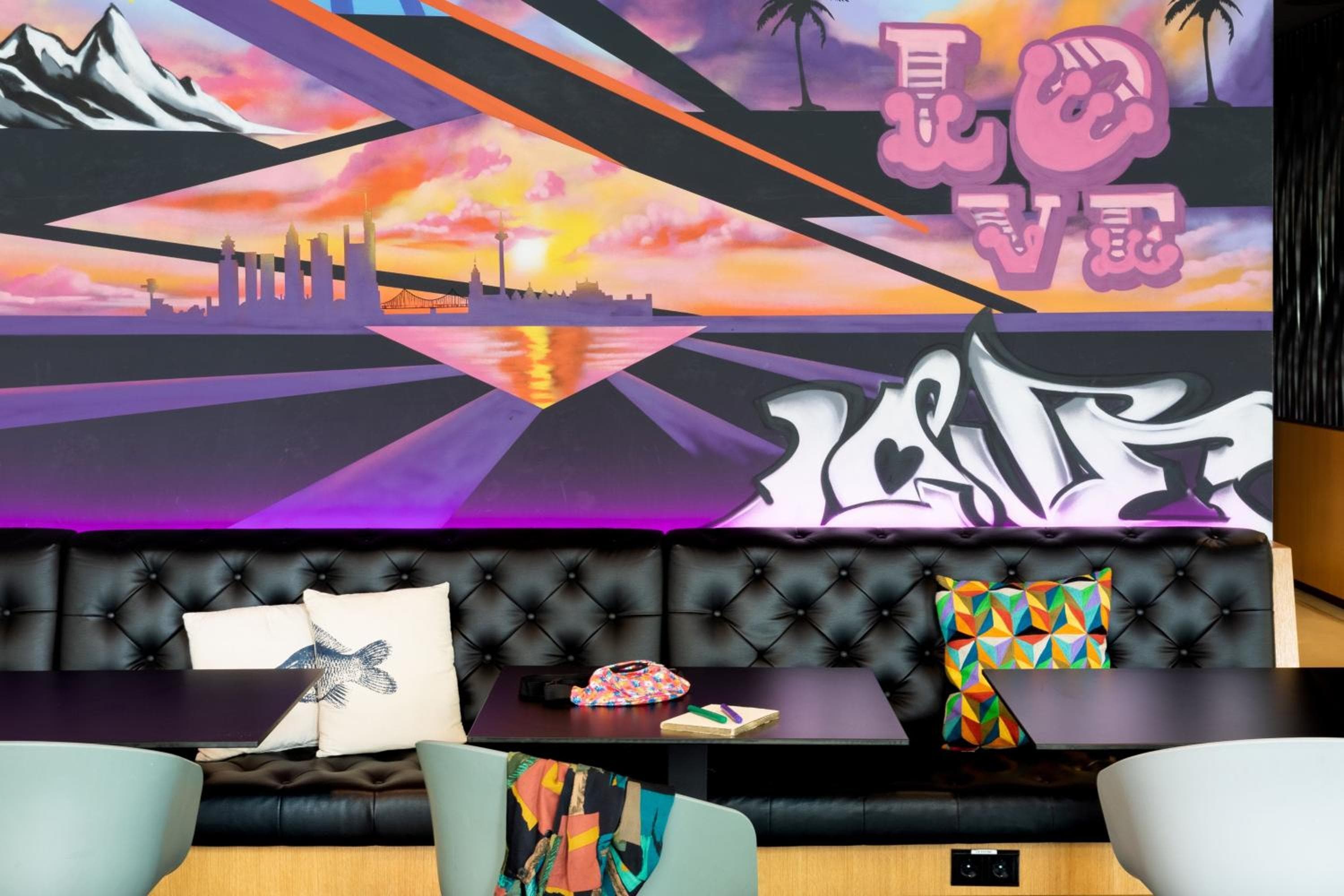 Moxy Frankfurt Airport