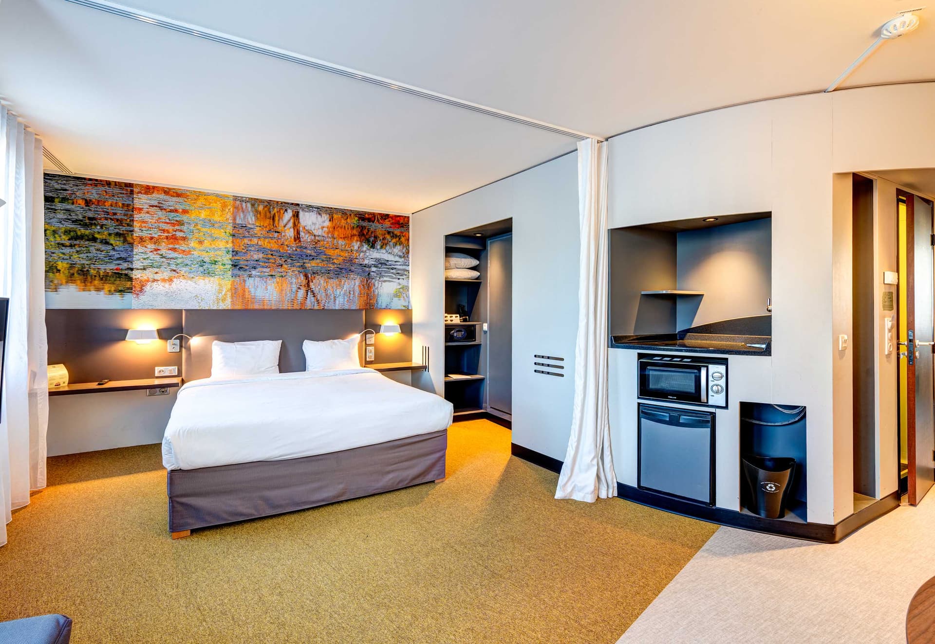 B&B HOME Rueil-Malmaison Gare