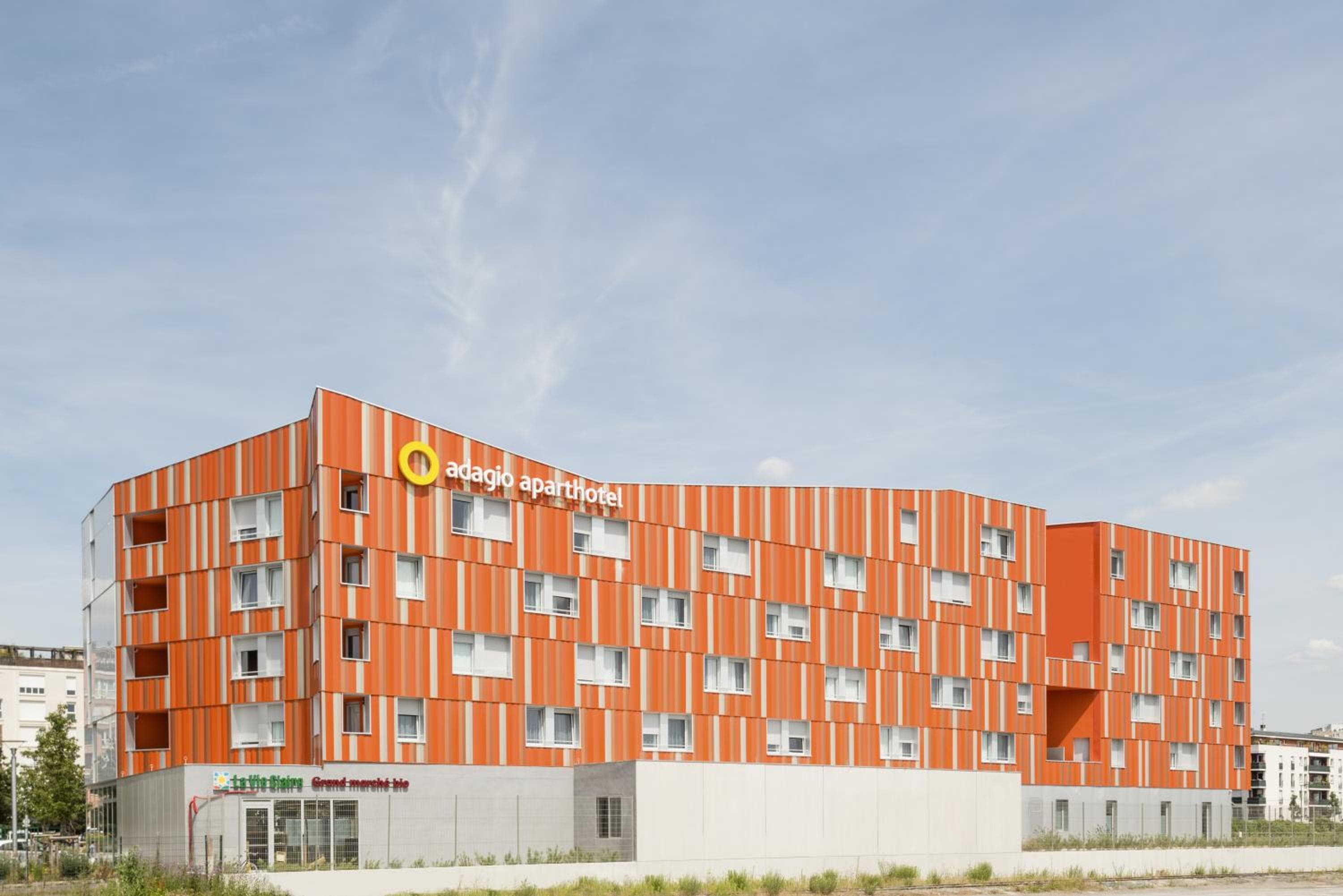 Aparthotel Adagio Access Paris Massy Gare TGV