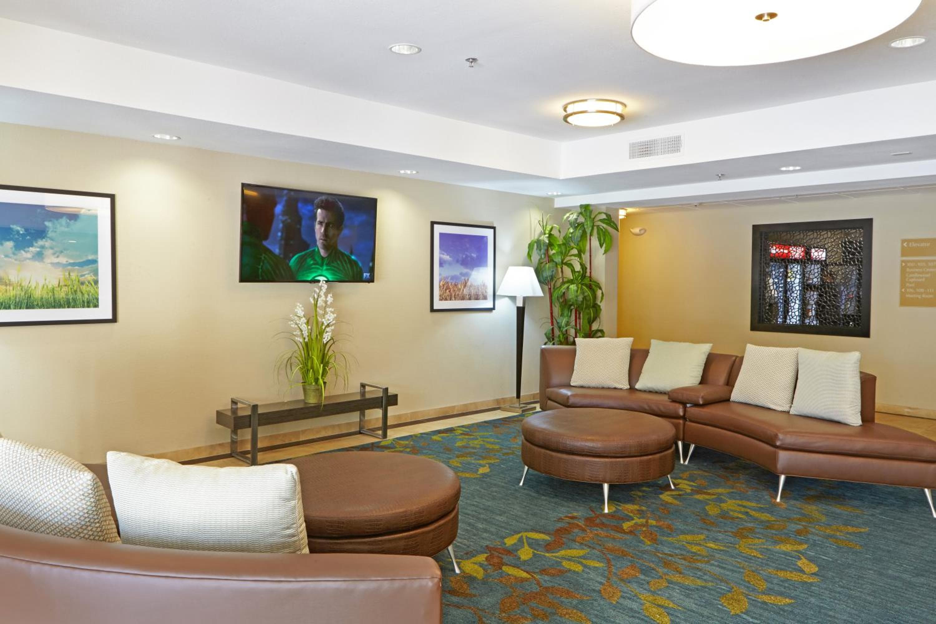 Candlewood Suites San Antonio Airport, an IHG Hotel