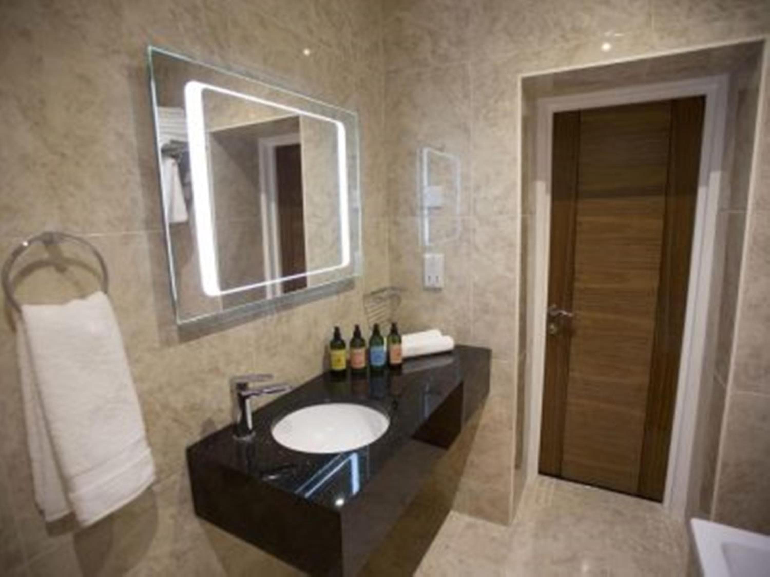 The Lansbury Heritage A Sunday Hotel - Canary Wharf