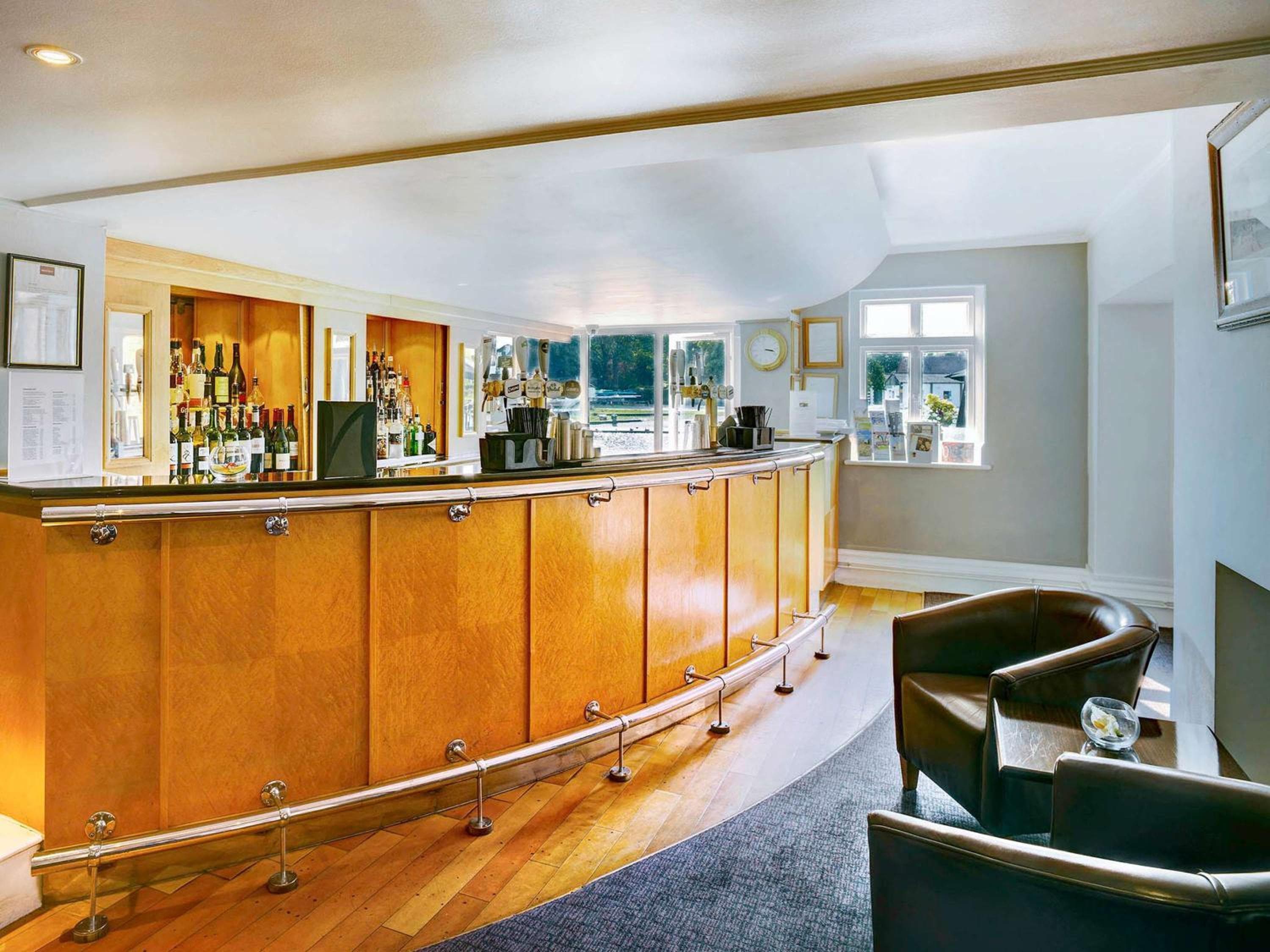 Sunday London Staines-upon-Thames Heathrow T5