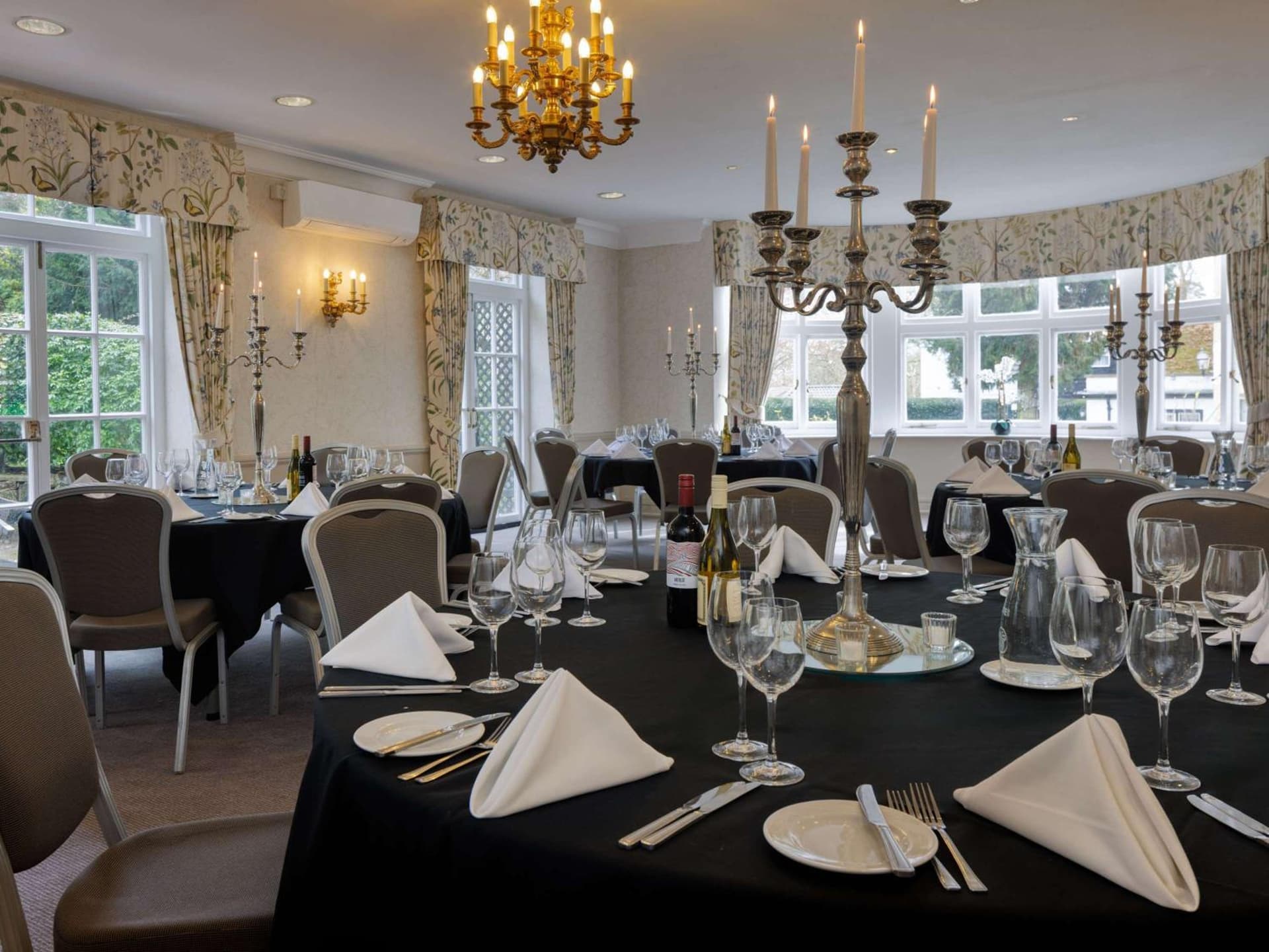 Sunday Box Hill Burford Bridge Hotel