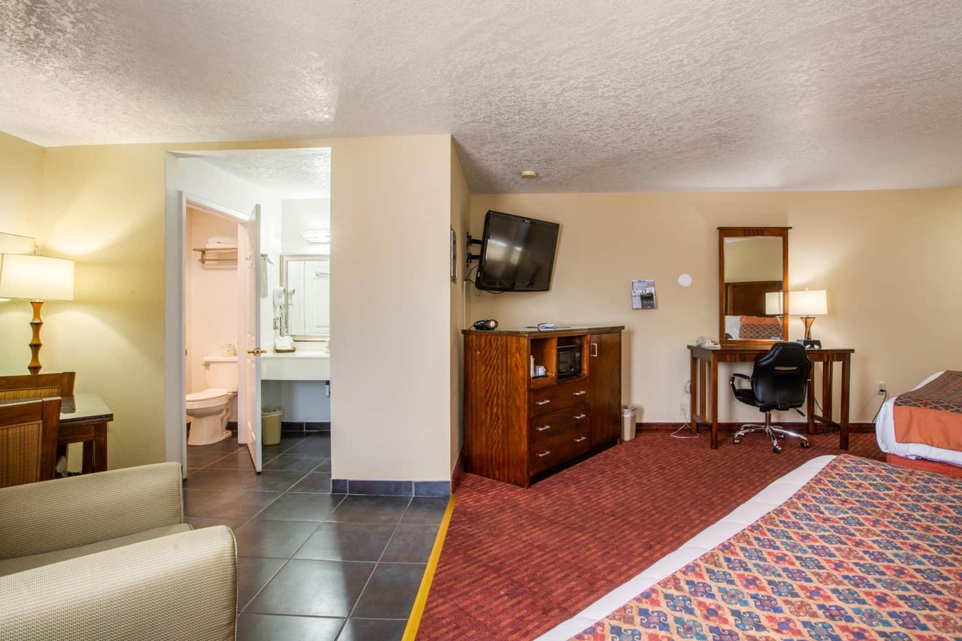 Sandia Peak Inn Old Town ABQ, a Howard Johnson by Wyndham