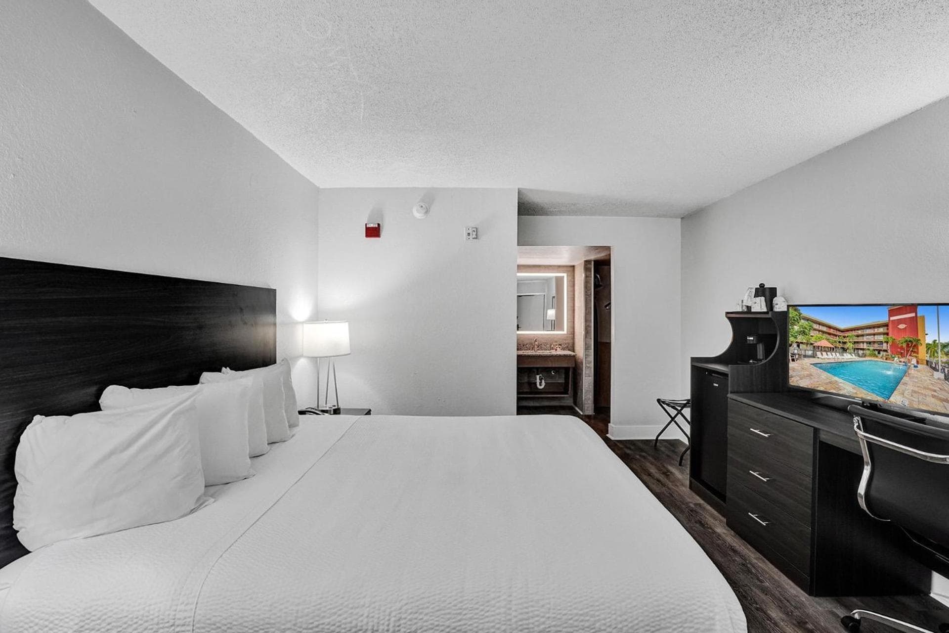 The Harrison Downtown Hotel