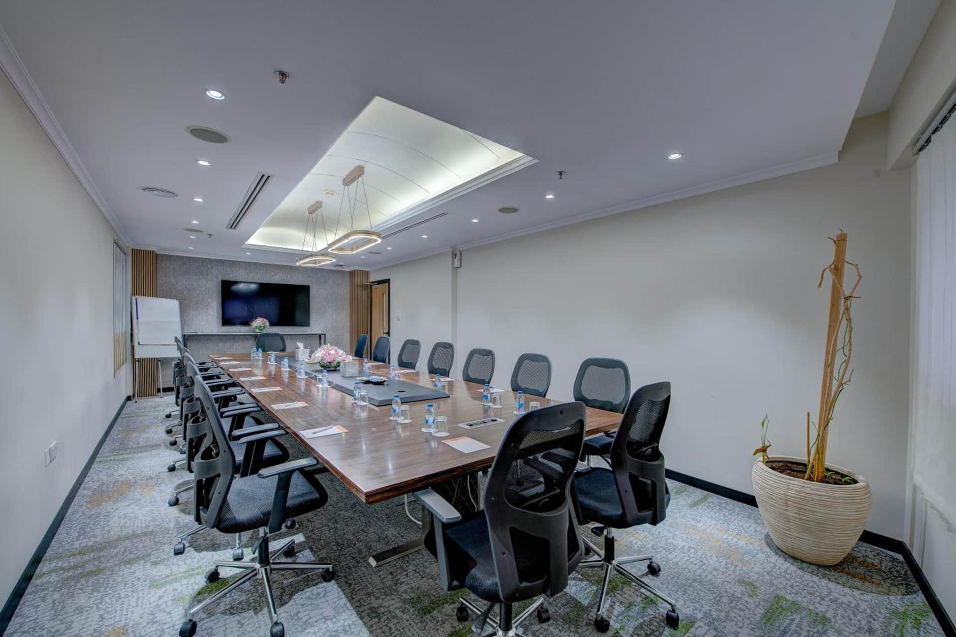 Howard Johnson Plaza by Wyndham Dubai Deira