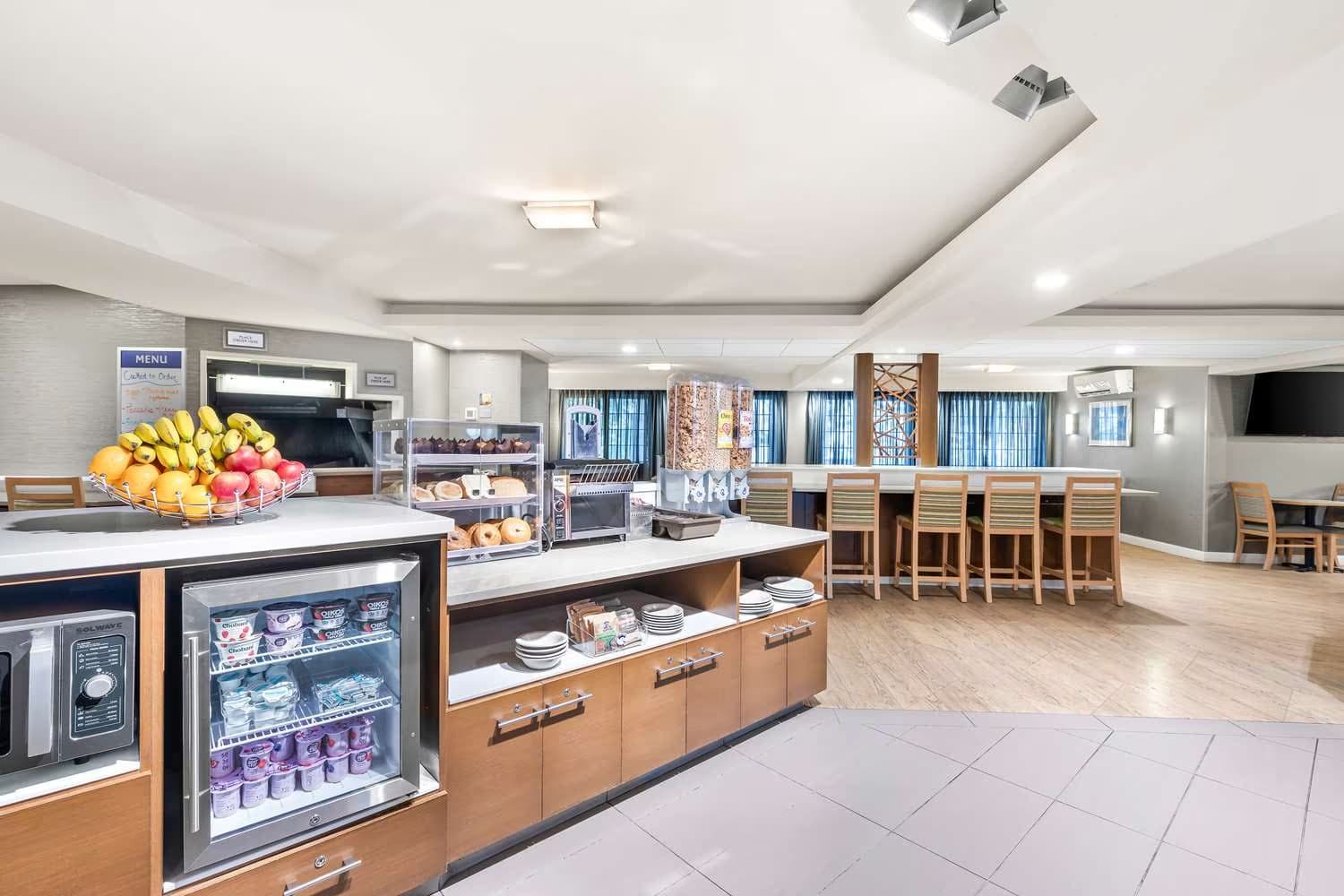 Best Western West Towne Suites