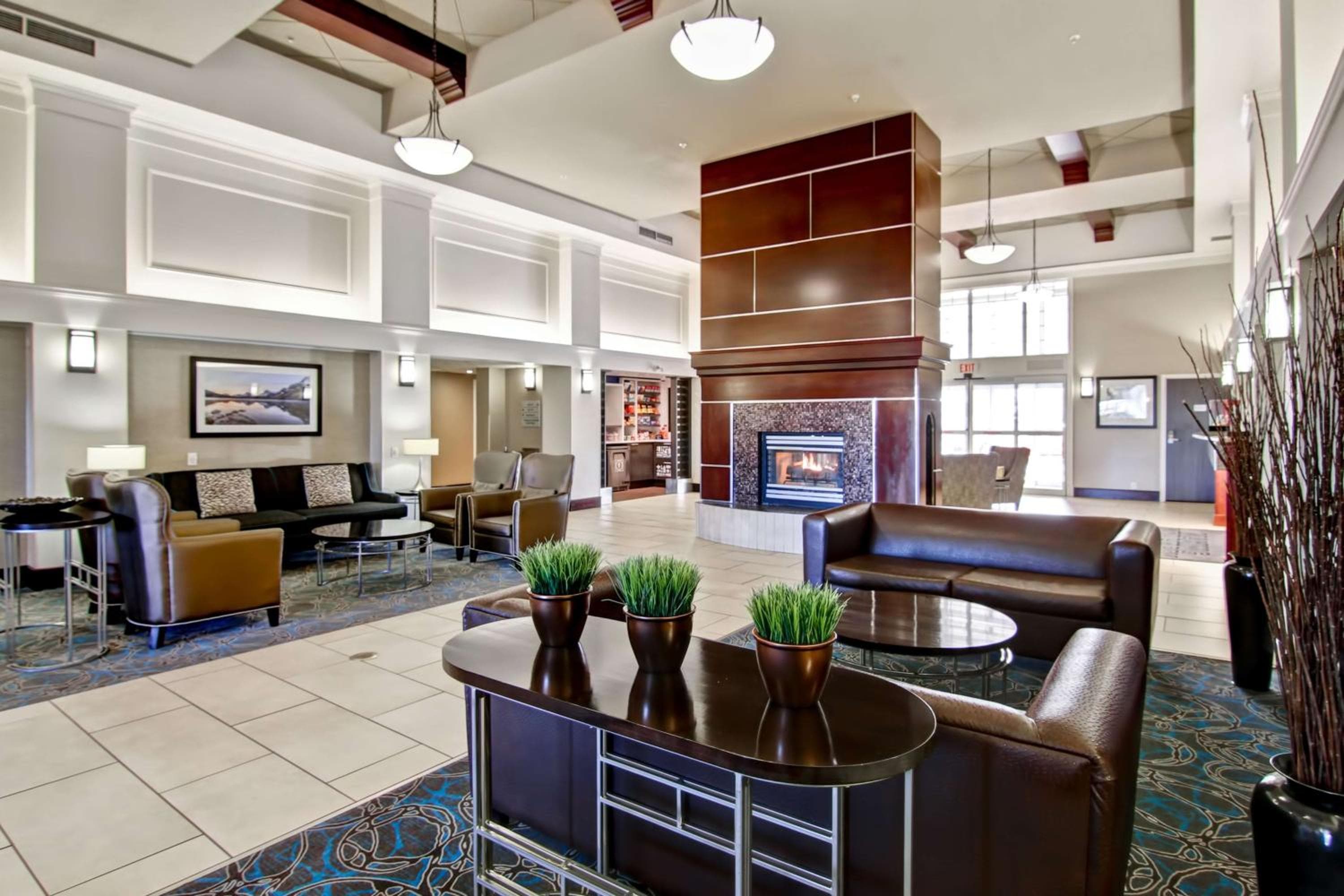 Hampton Inn & Suites by Hilton Calgary Airport