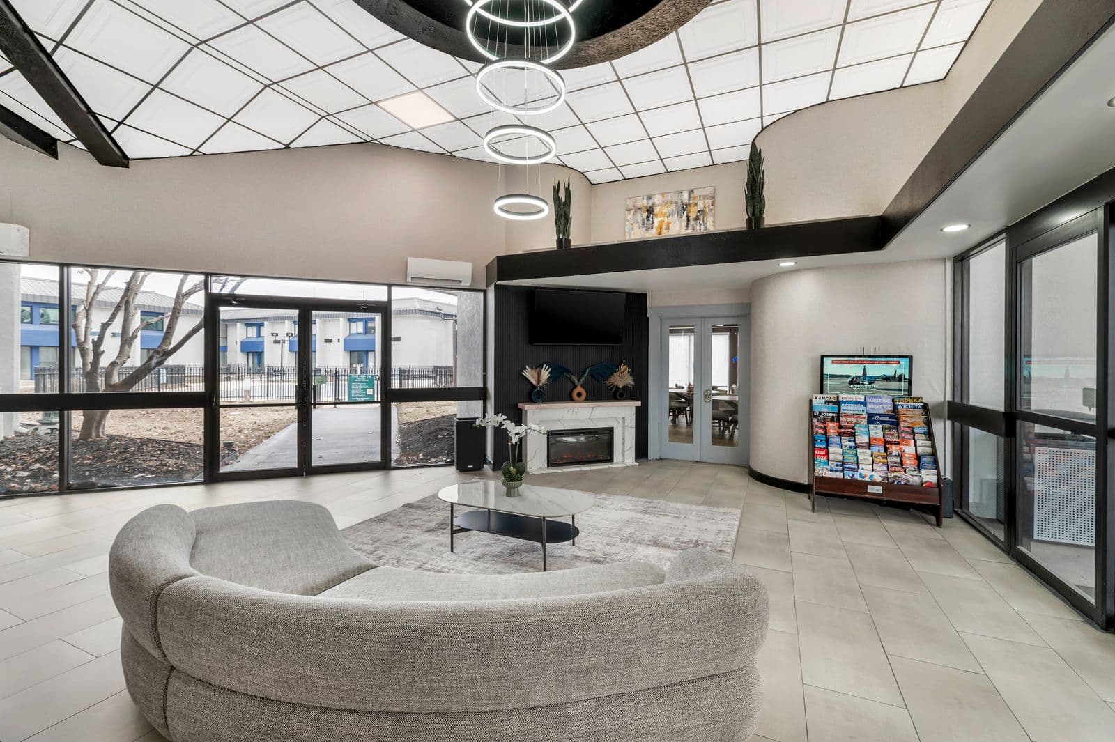 Cambridge Hotel - Kansas City