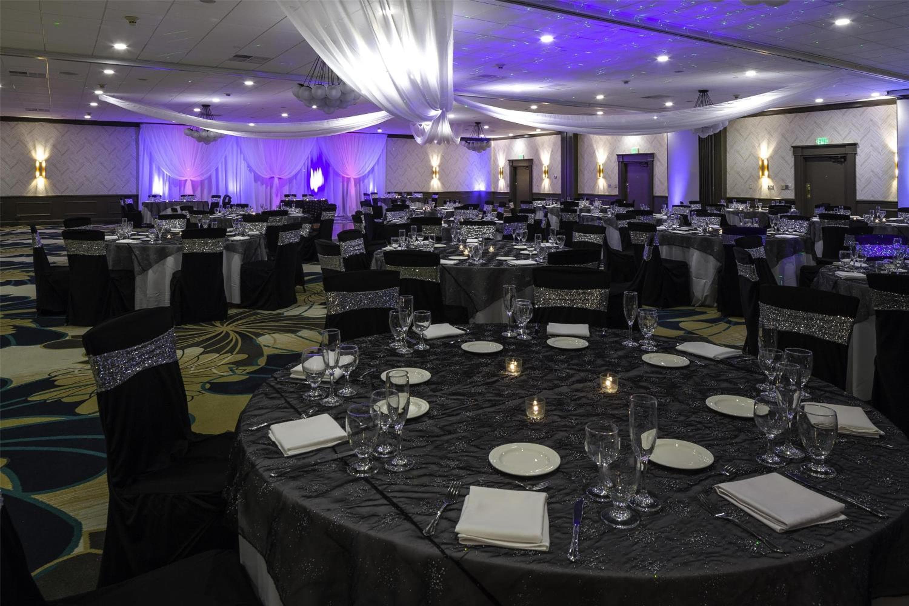 DoubleTree by Hilton Downtown Wilmington - Legal District