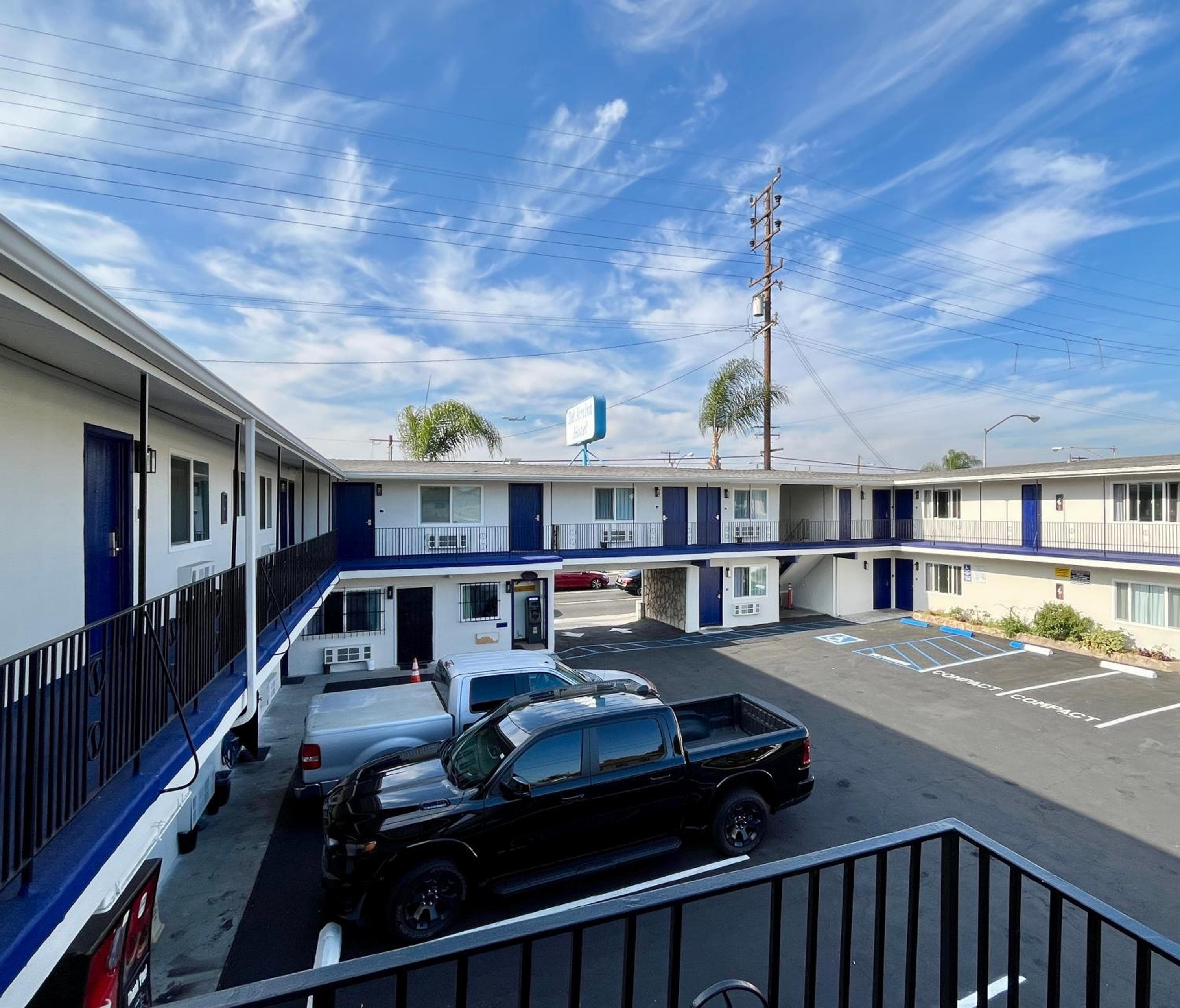 Del Aire Inn LAX