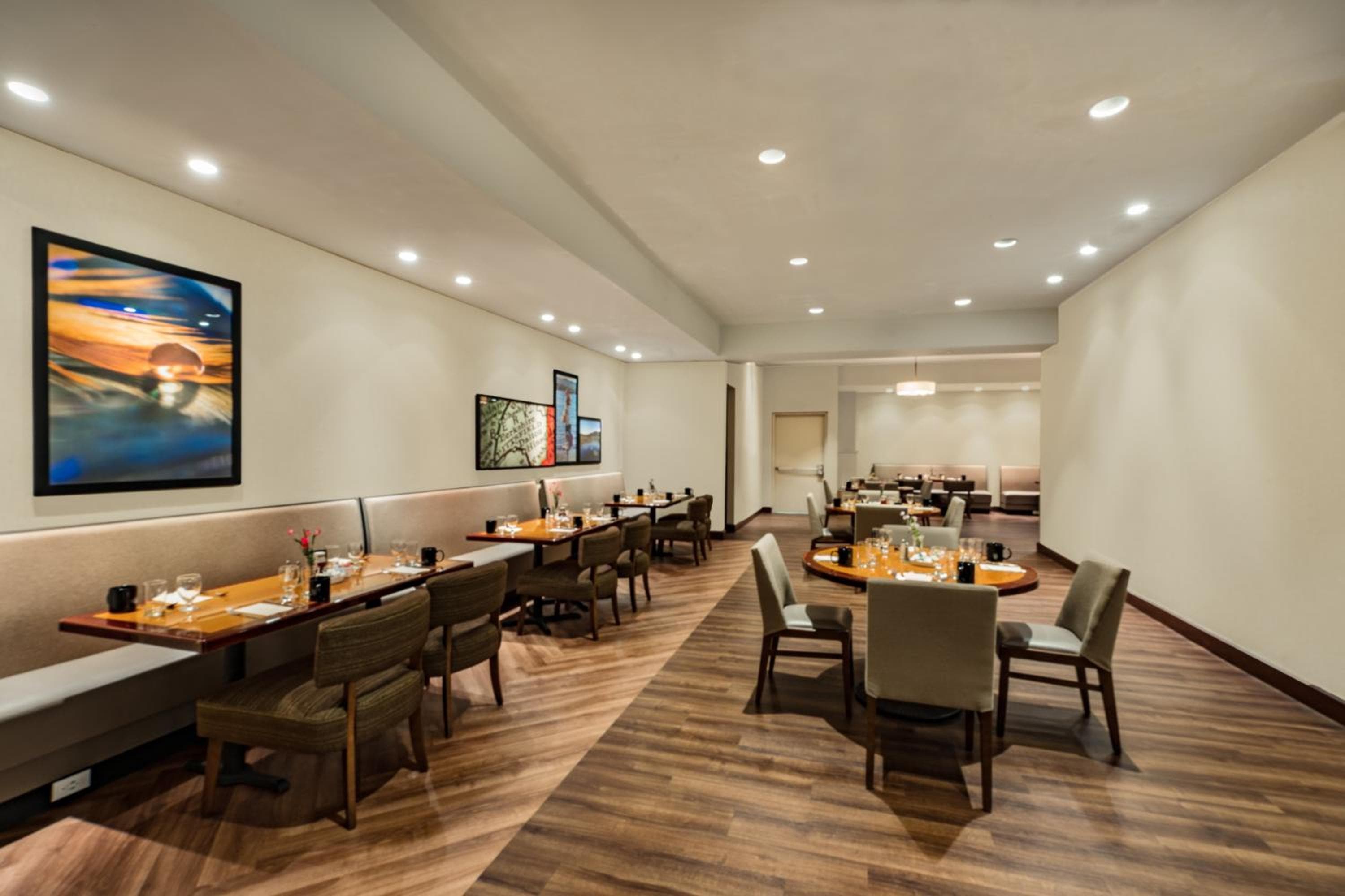 Holiday Inn and Suites Pittsfield-Berkshires