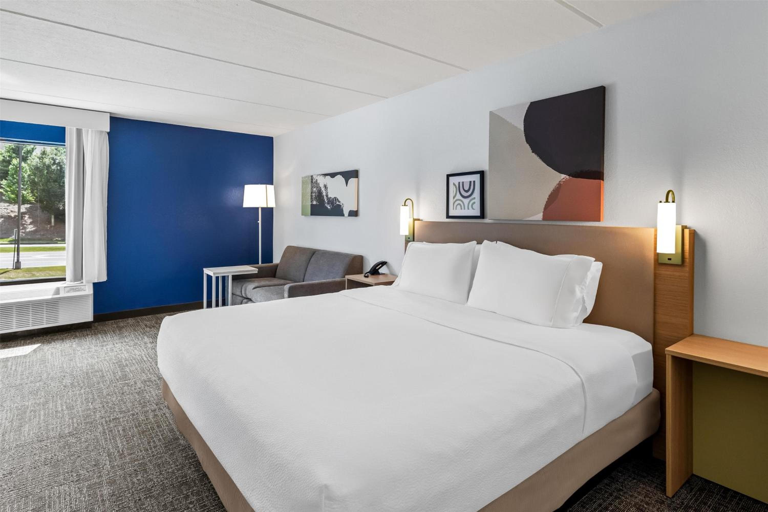 Spark by Hilton Alpharetta Roswell