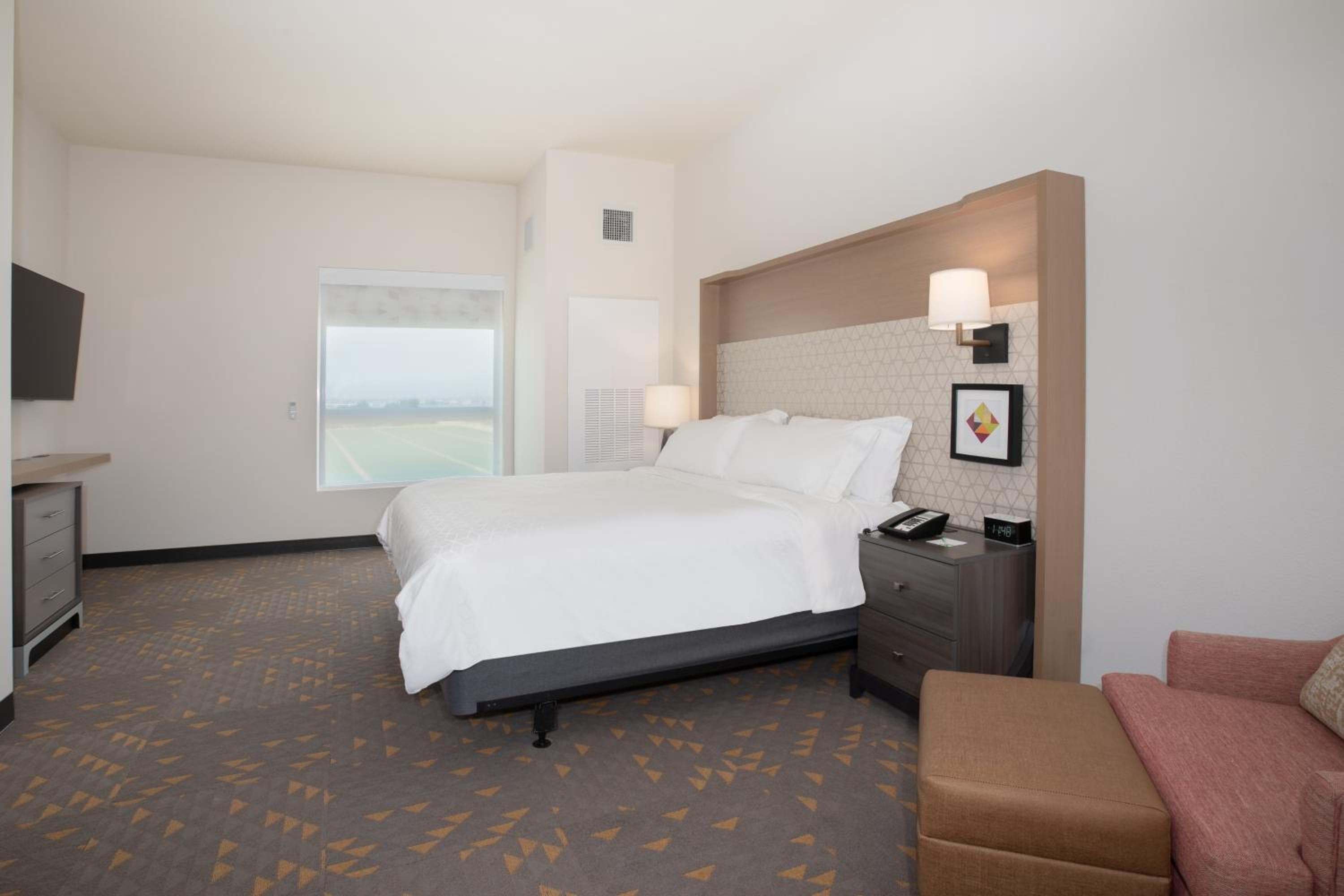 Holiday Inn Glendale - Stadium & Ent Dist by IHG