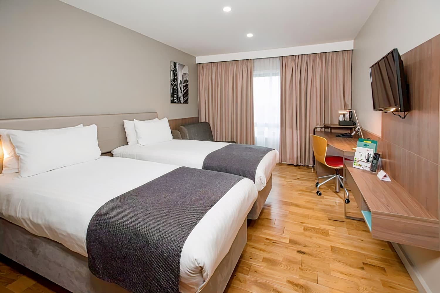 Holiday Inn London West