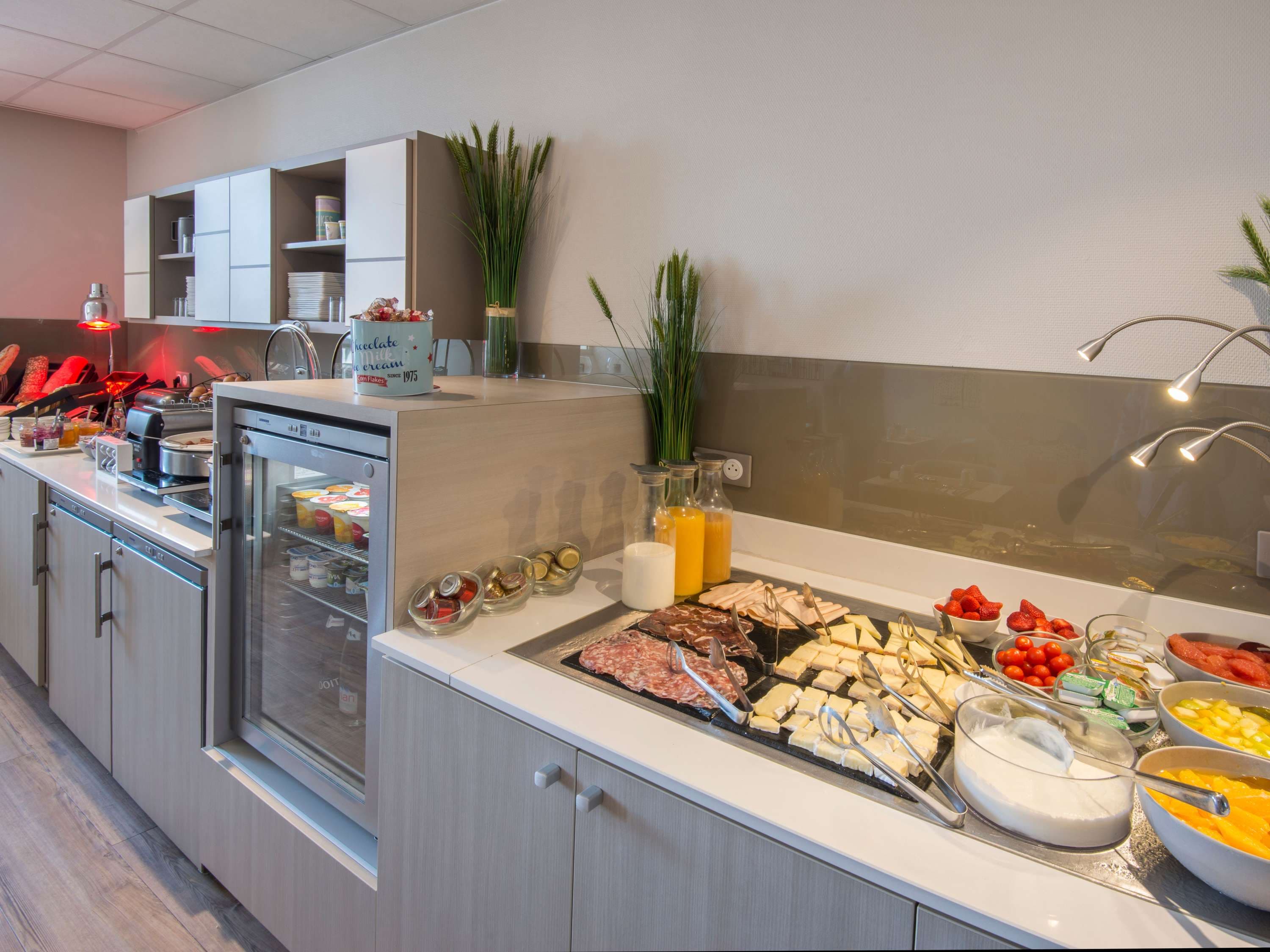 Mercure Nice Marche aux Fleurs Hotel