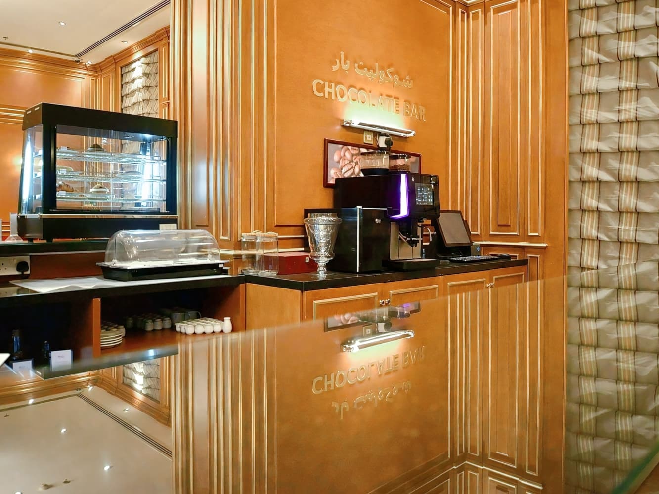 Strato Hotel By Warwick